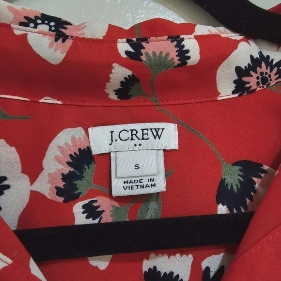 J. CREW Red Floral Button Blouse, S - Picture 8 of 12